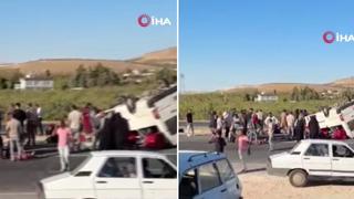 Şanlıurfa'da tarım işçilerini taşıyan minibüs devrildi! 20 yaralı