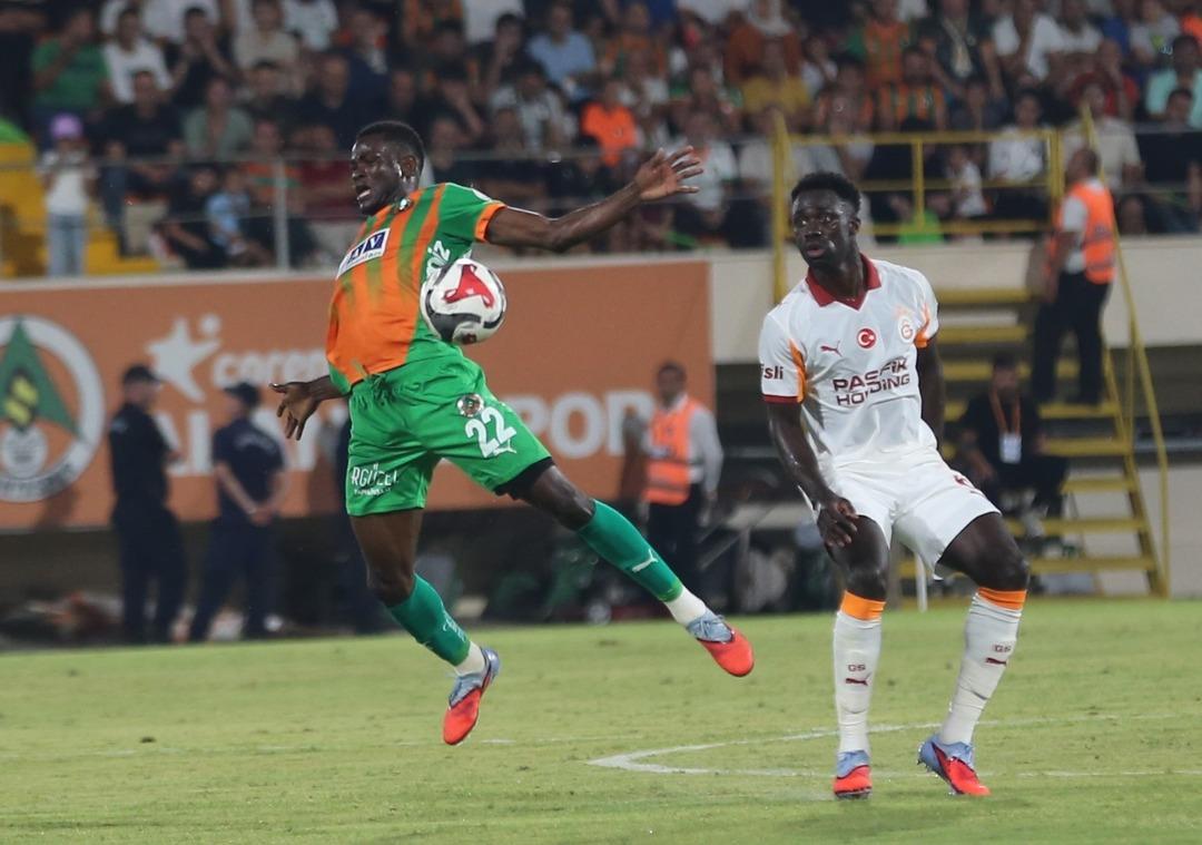 Galatasaray Alanyaspor deplasmanından 3 puanla döndü! Cimbom kazanmaya devam ediyor: 7 de 7 3