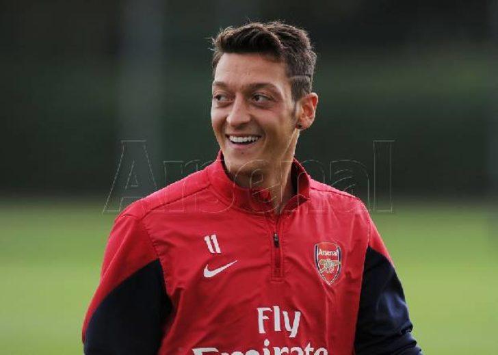 İşte Mesut Özil'in Arsenal antremanı G2