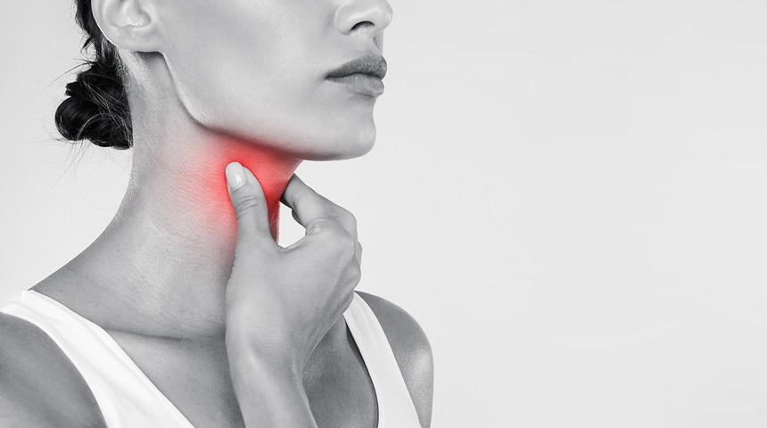 Gırtlak kanseri kadınlarda ve gençlerde yaygınlaşıyor! İşte en sık görülen belirtiler...