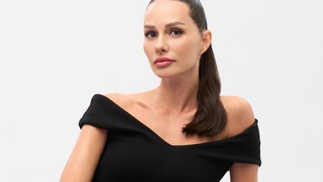 14 yıllık evliliği tek celsede bitmişti! Yasemin Ergene son pozlarıyla sosyal medyayı salladı