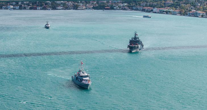 Preveze Deniz Zaferi 487 yaşında: İstanbul Boğazı'nda gövde gösterisi G1