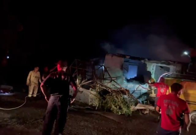 Ahşap evde çıkan yangında babaanne ile torunu öldü 3