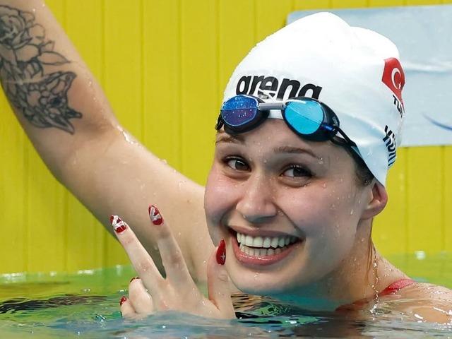  Milli yüzücü Defne Kurt dünyanın gündeminde! 7 günde 5 altın madalya kazandı…