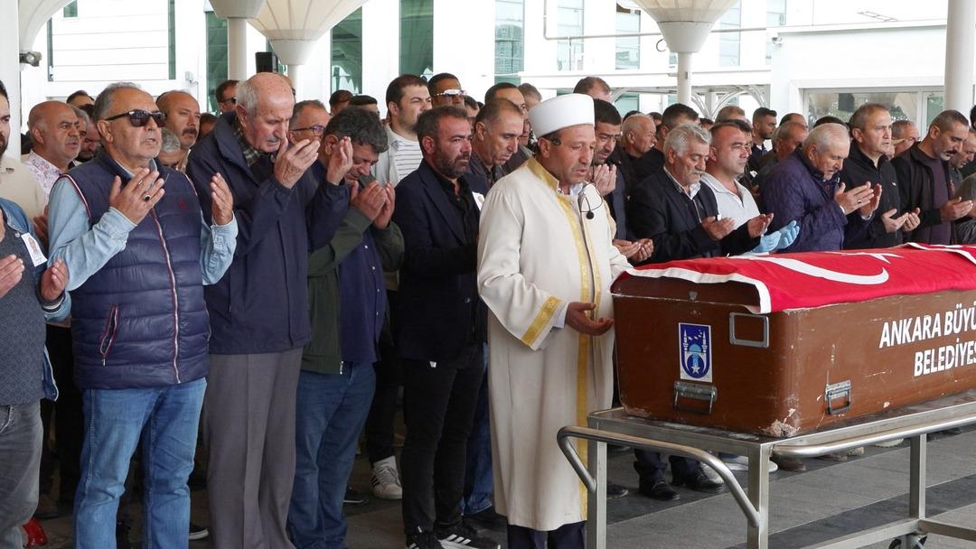 Binali Aslan ın kanı yerde kalmadı! Bakanlık duyurdu, çatışma çıktı: "8 ölü, 2 yaralı, 4 ü sağ olarak ele geçirildi" 2