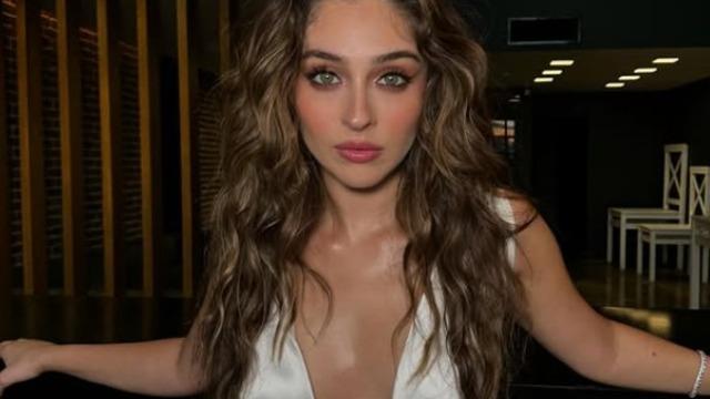 Güller ve Günahlar'ın Zeynep'i Cemre Baysel güzelliğiyle mest etti! Karavan pozlarına beğeni yağdı 