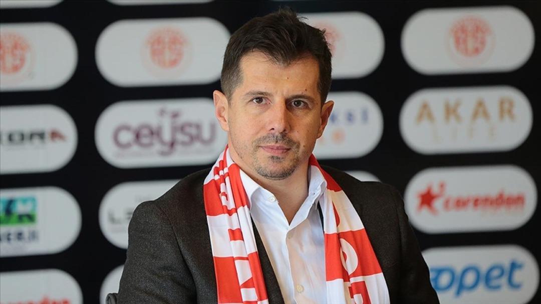 Herkes merak ediyordu, resmi açıklama geldi! Emre Belözoğlu Fenerbahçe ye geri mi dönüyor? Başkan duyurdu... 2