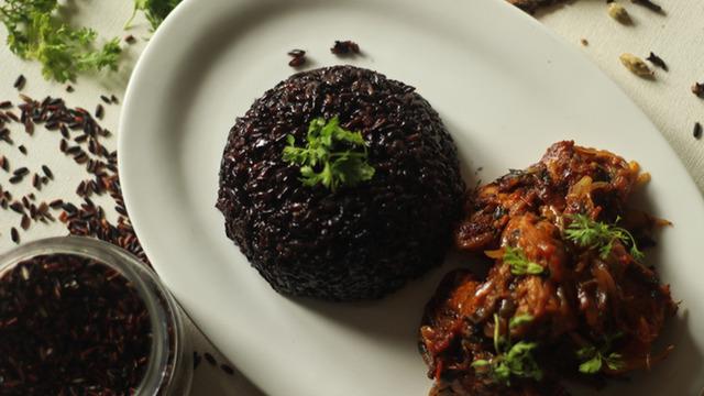 Glutensiz yemek tarifleri: Siyah pirinçle yapılacak 2 leziz ve pratik tarif! Siyah pirinç pilavı nasıl yapılır?
