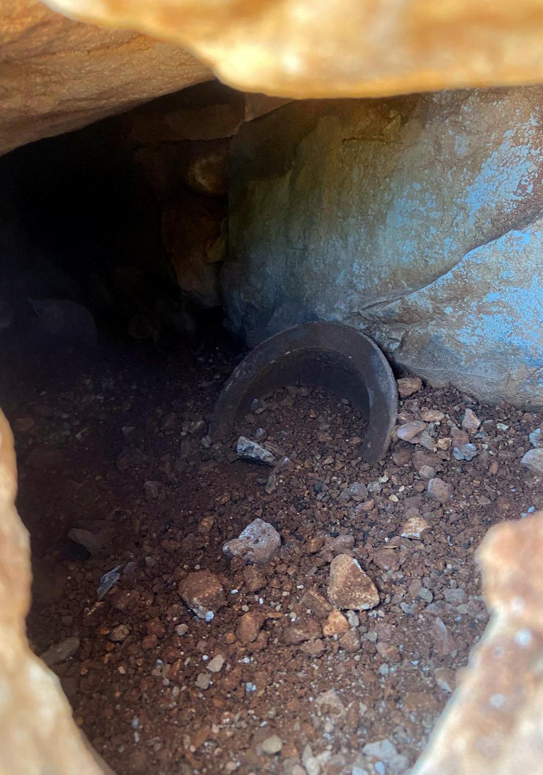 Altyapı çalışmasında karşılarına çıkan şaşkına çevirdi! Şeritler çekildi, polis nöbet tutmaya başladı 2