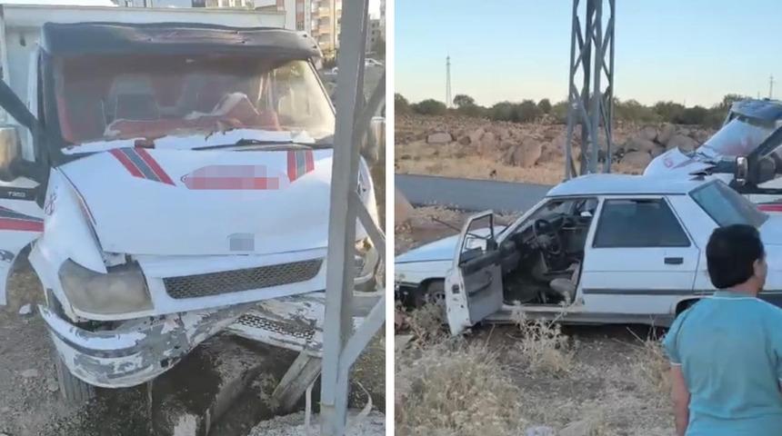 Siverek’te otomobil ile kamyonet çarpıştı: 2 yaralı