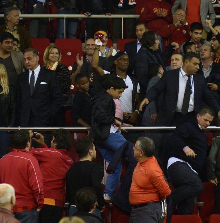 Drogba G.Saray Liv Hospital- Olympiakos maçında G4