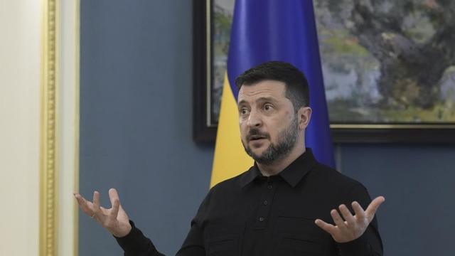 Zelenskiy: Esad gibi pisliklerin harabeye çevirdiği ülkelerin yeniden inşasına yardımcı olan herkese minnettarız