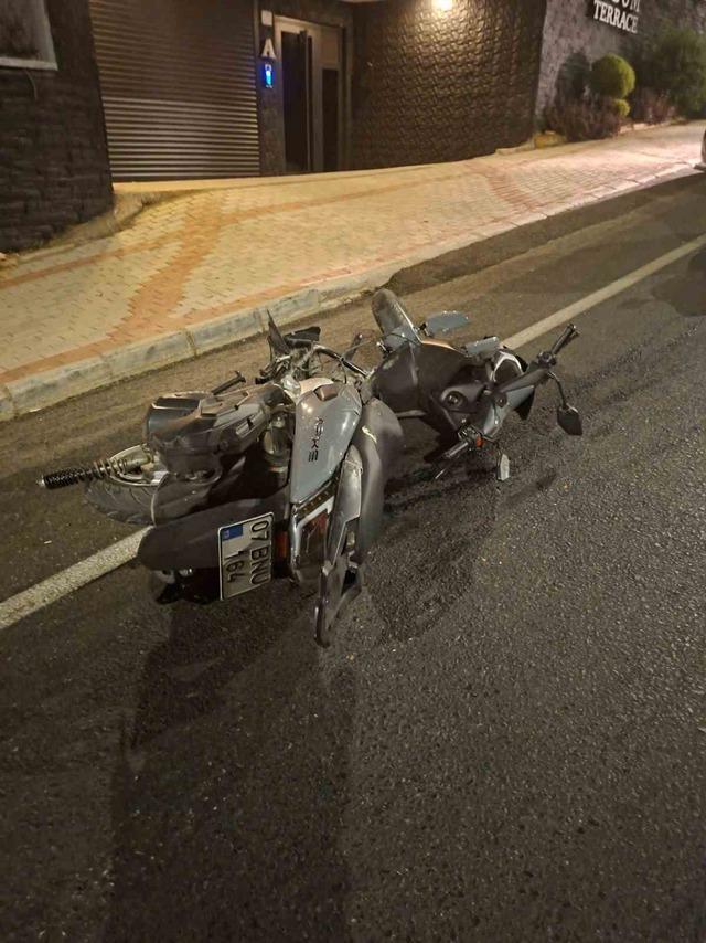 Alanya’da otomobil ile çarpışan motosikletli hayatını kaybetti 2