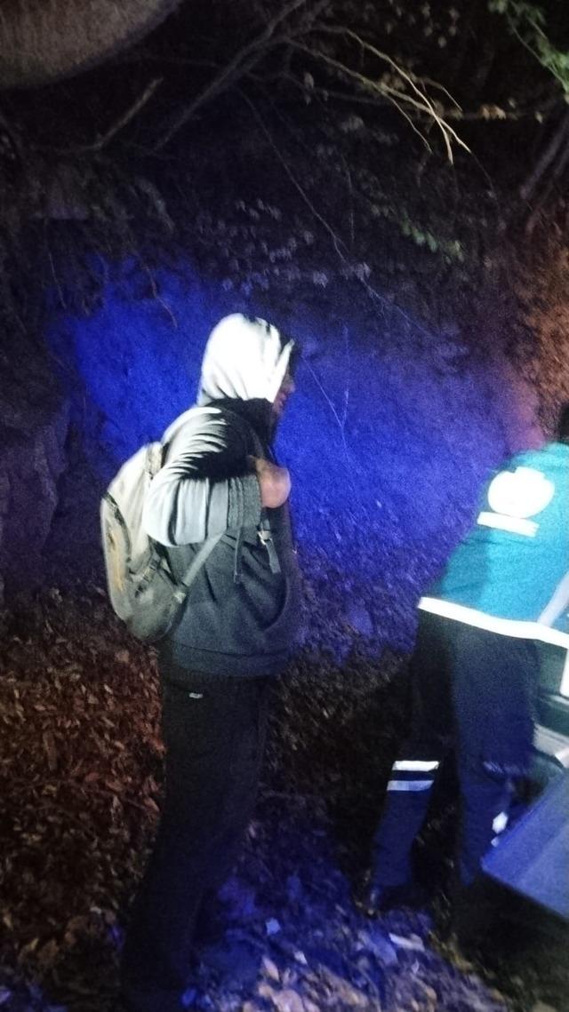 Uludağ’da mahsur kalan vatandaş kurtarıldı 2