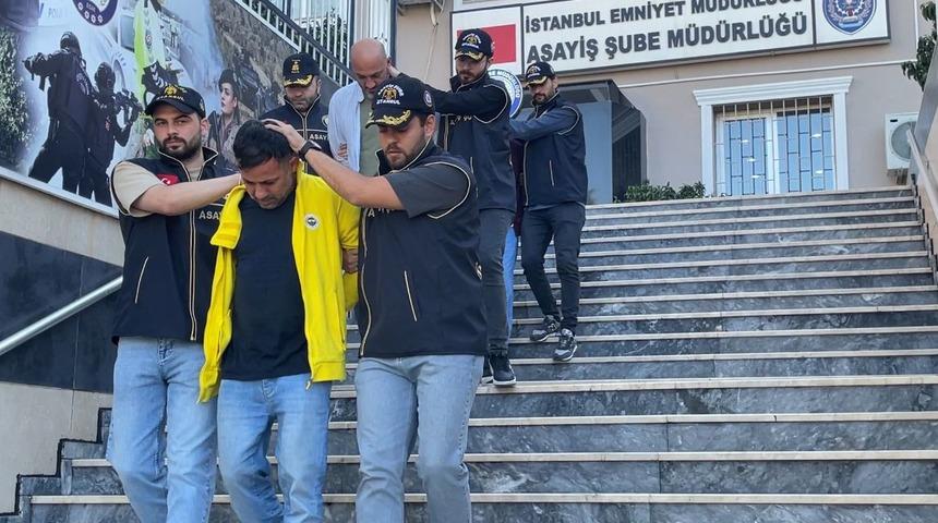 İstanbul'da çaldıkları araçları "change" yaparak veya parçalayarak satan 4 zanlı tutuklandı