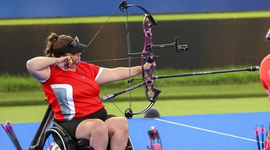 Dünya Para Okçuluk Şampiyonası'nda milli sporculardan gümüş madalya!