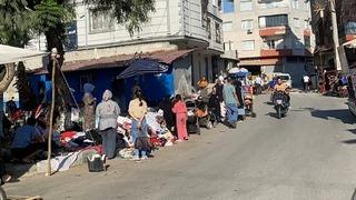 Mersin'de izinsiz pazar kaldırıldı