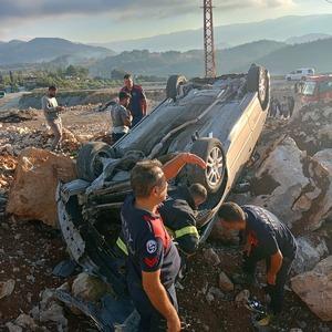 Hatay'da araç takla attı! Sürücü yaralandı