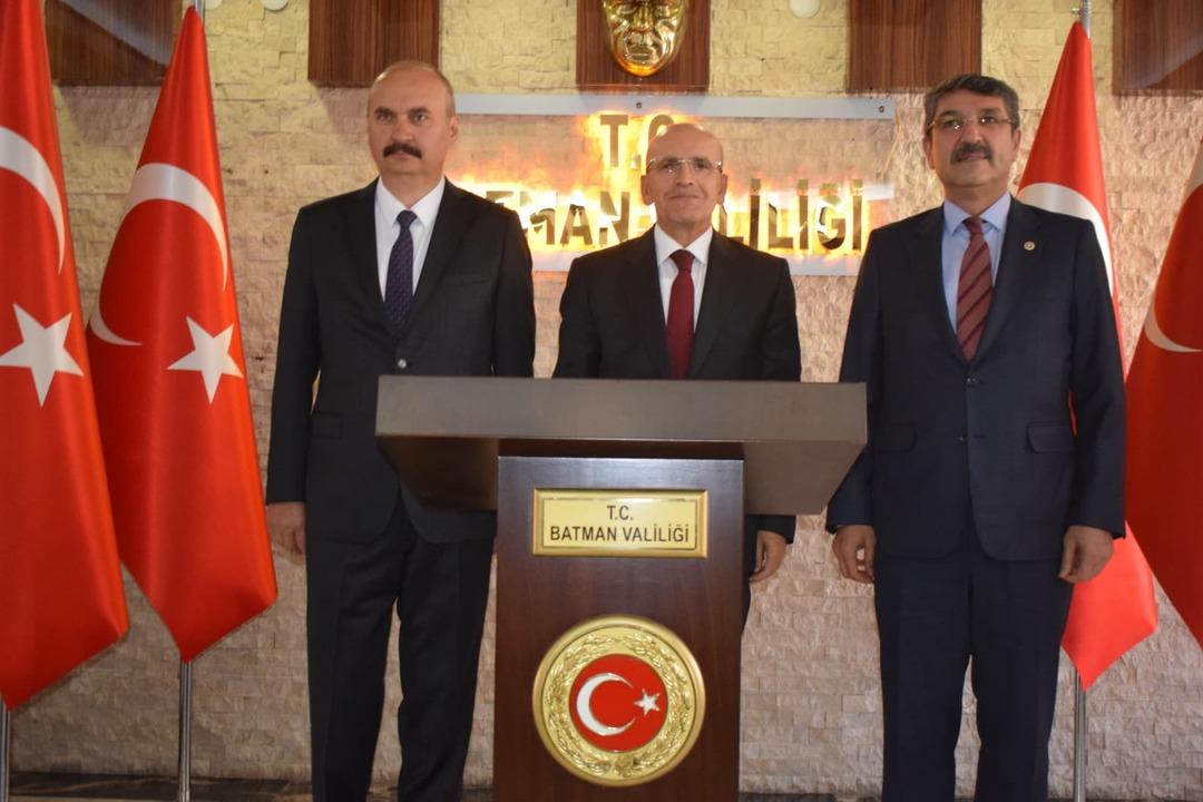 Bakan Şimşek bir ili işaret etti!  Muhtemelen büyükşehir olacak  Tarih verdi 8