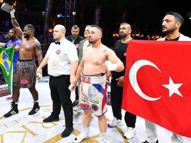 Kubilay Alcu boksta WBF kemerini de aldı