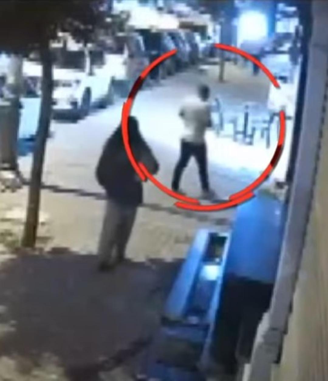 ATM başında bir tuş yüzünden bir tomar para gitti! Kameradan iz sürdüler 3