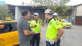 Korsan taksiciyi gerçek taksiciler yakalattı