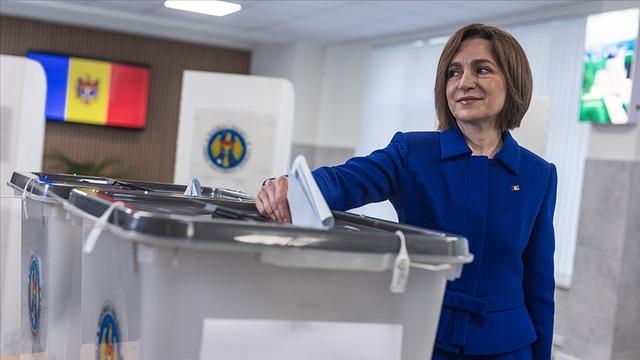 Moldova’da genel seçimi AB yanlısı iktidar partisi kazandı