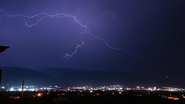 İstanbul ve İzmir için uyarı! O güne aman dikkat: Ege üzerinden çok fena geliyor