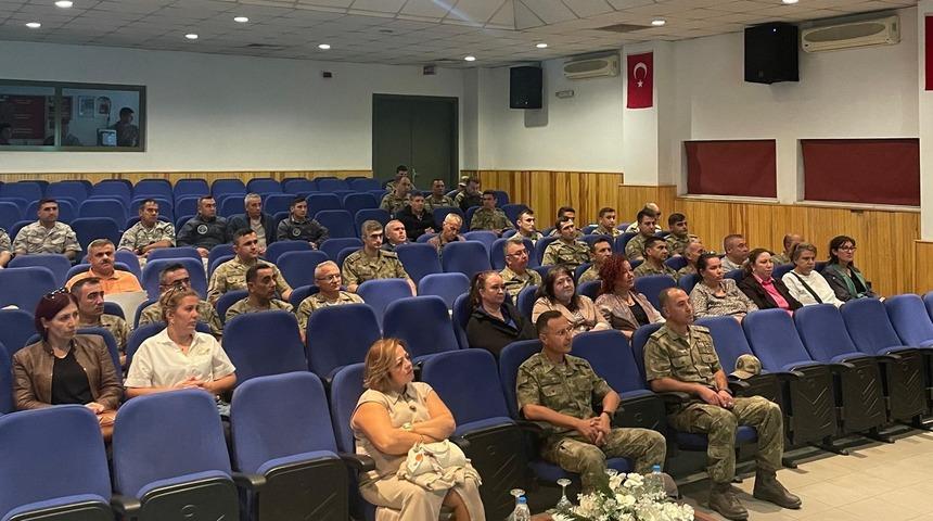 Polis uyuşturucu ile mücadele eğitimlerine devam ediyor