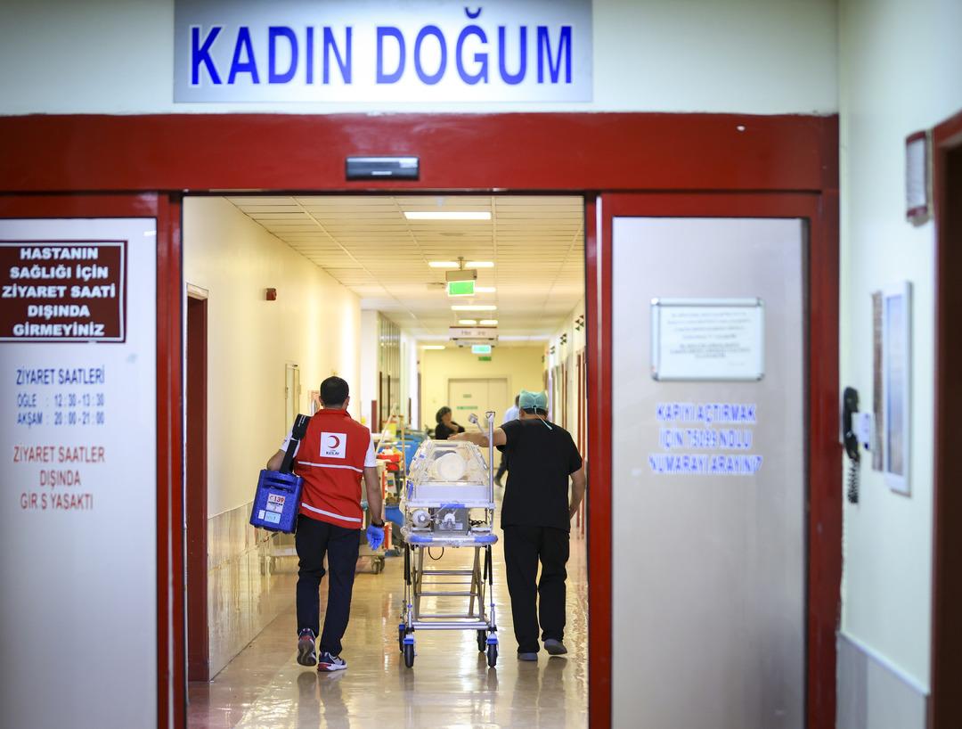 Türkiye de bir ilk!  Altın kan  İspanya dan getirildi... 6 milyonda bir görülüyor 7