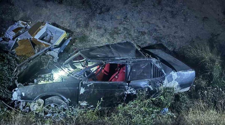 Bilecik'te kontrolden çıkan otomobil şarampole uçtu