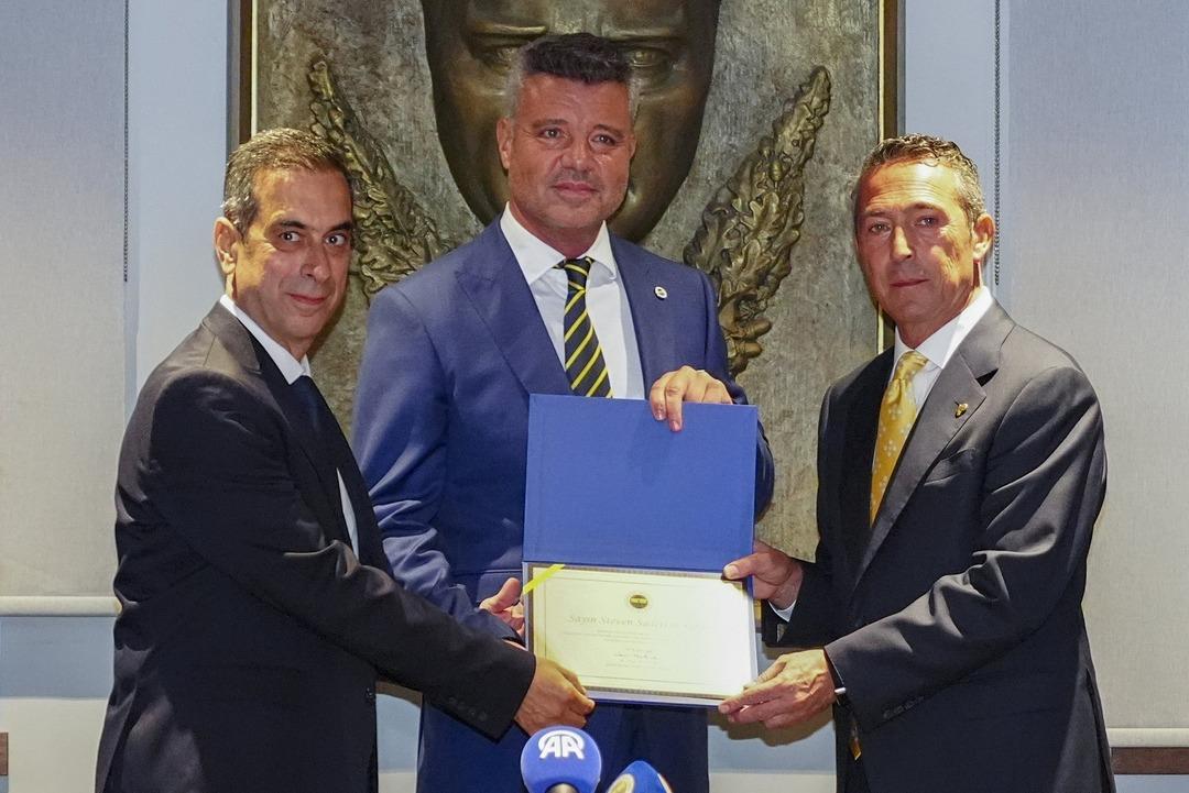 Serdar Ali Çelikler den Ali Koç yönetimine ait WhatsApp grubu iddiası gündem oldu! Canlı yayında açıkladı... 2