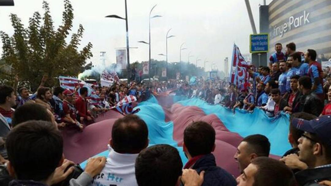 Trabzonspor taraftarı ayaklandı!