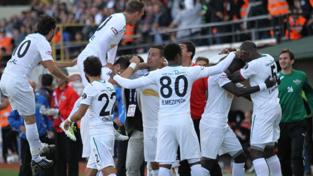 Akhisar - Galatasaray ma&ccedil;ı twitter'ı salladı