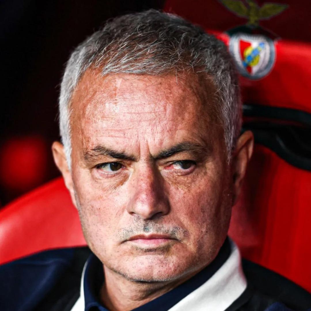 Galatasaray da Okan Buruk The Athletic e özel bir röportaj verdi! Jose Mourinho ile olan burun sıkma olayında itiraf da bulundu... 3