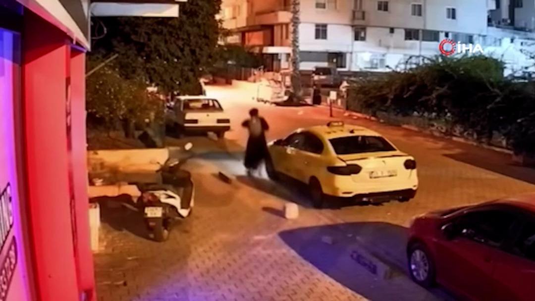 Ezber bozan saldırı yöntemi! İş yerini kurşun yağmuruna tutup kaya kaya gitti... 1