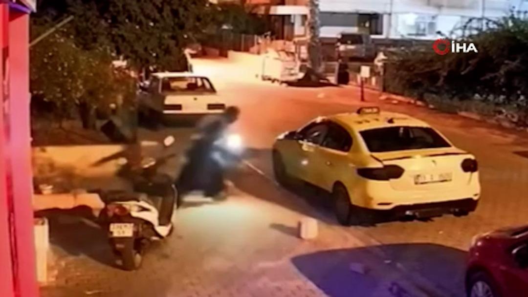 Ezber bozan saldırı yöntemi! İş yerini kurşun yağmuruna tutup kaya kaya gitti... 3