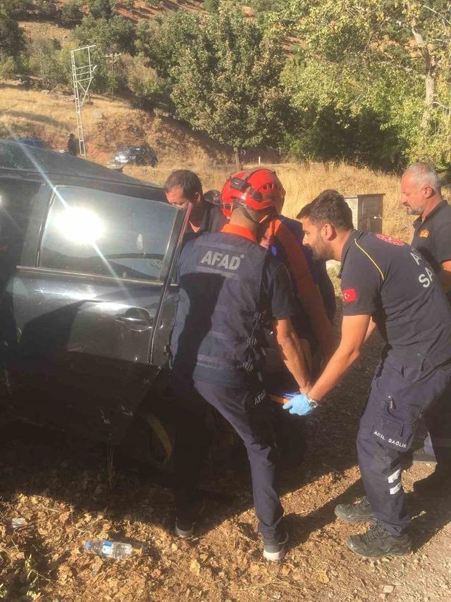 Tunceli de trafik kazası: 5 Yaralı 2