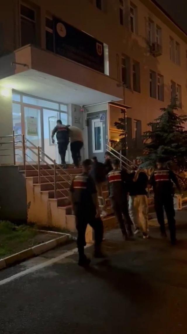 Karasu da düğün konvoyunda havaya ateş açıldı 1