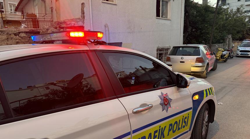 Otomobilinde bıçaklanmış halde bulundu, hayatını kaybetti