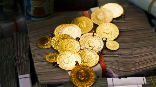 Altında rekor! Kimse gözünü rakamlardan alamıyor, yeni zirve görüldü! Gram, Cumhuriyet, çeyrek altın...