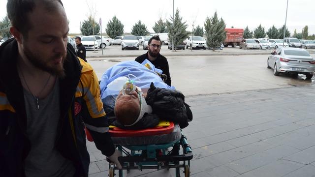 Aksaray'dan acı haber! Otoyolda kaza: 2 şehit, 1 sivil hayatını kaybetti,  3 yaralı