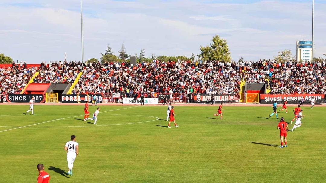 Türkiye de 139 takım arasında gol yemeyen tek takım olarak bir rekora imza attı! Resmen tarihe geçti... 2