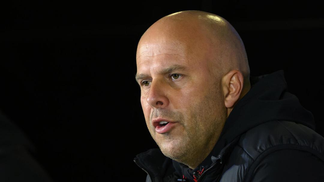 Arne Slot'tan Galatasaray ma&ccedil;ı &ouml;ncesi 5-1 yorumu! "Galatasaray Frankfurt ile bir daha oynasa..."