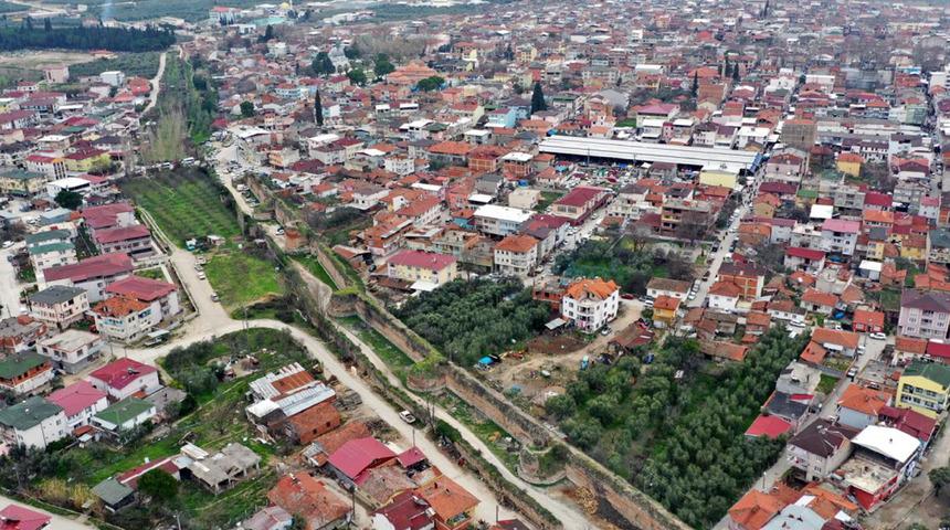 46 bin nüfuslu ilçeye akın akın gelecekler! Dünyanın gözü orada, sebebi tatil değil...