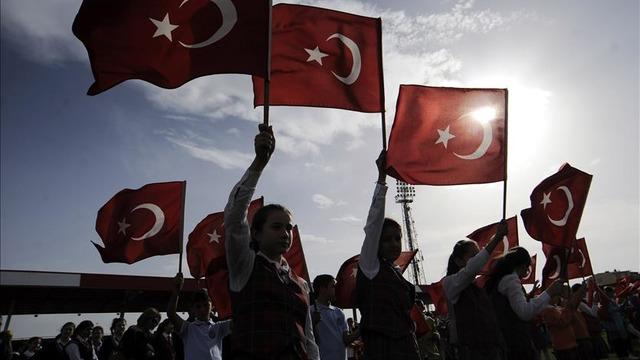 29 Ekim öncesi öğrenciler ve öğretmenler için 1,5 günlük tatil müjdesi