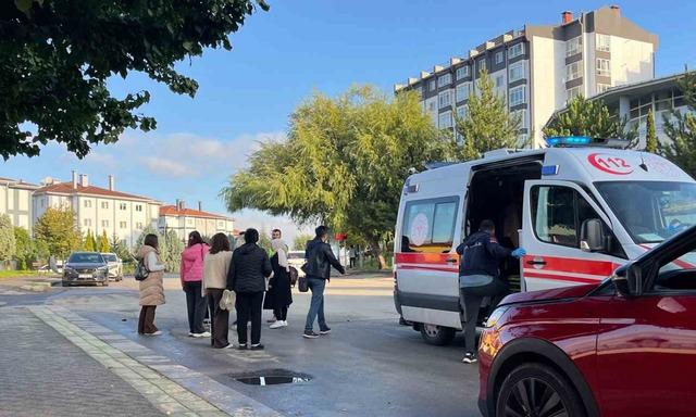 Eskişehir de yayaya çarpan otomobilin sürücüsü şok yaşadı 1