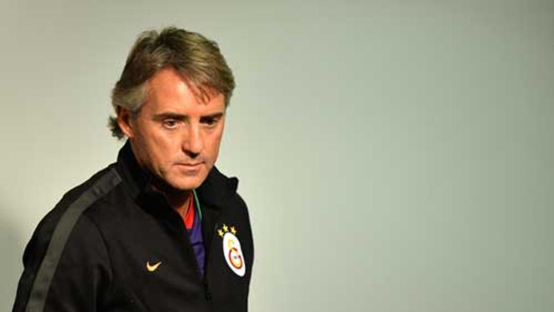 Mancini 3 ismin biletini kesti