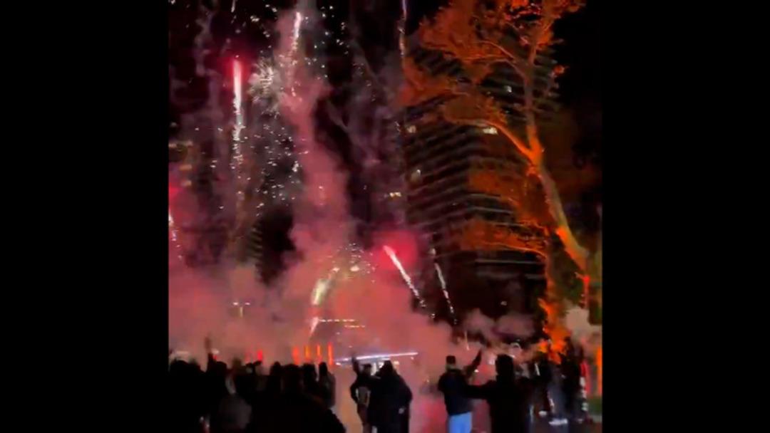 Galatasaray Şampiyonlar Ligi nde Liverpool ile karşılaşırken, otelde konaklayan İngiliz ekibine taraftarlardan büyük şok geldi... 3