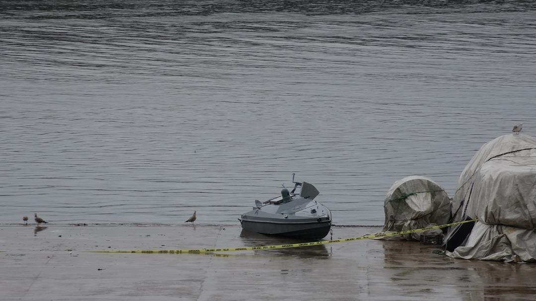Trabzon u teyakkuza geçirdi, İstanbul dan özel ekip istendi! Yabancı menşeli cisim alarmı: "İçinde bomba olduğu tespit edildi" 2